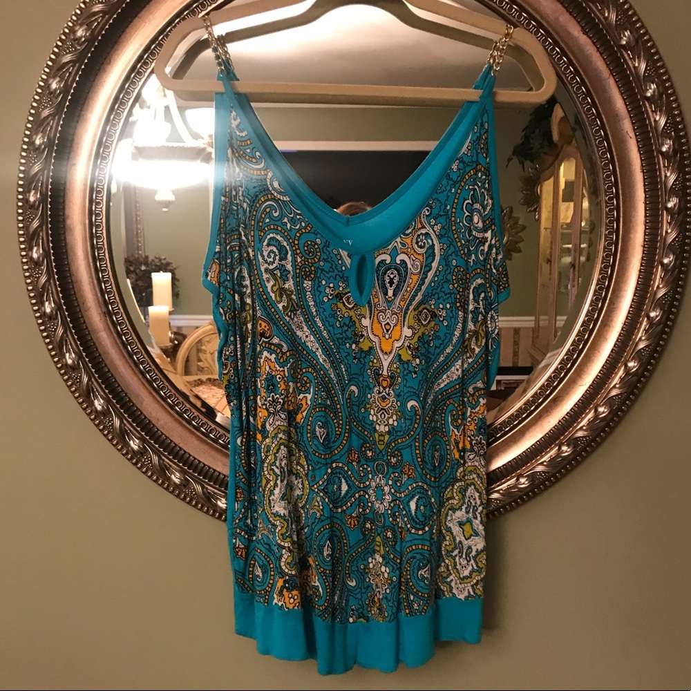 Cold shoulder top